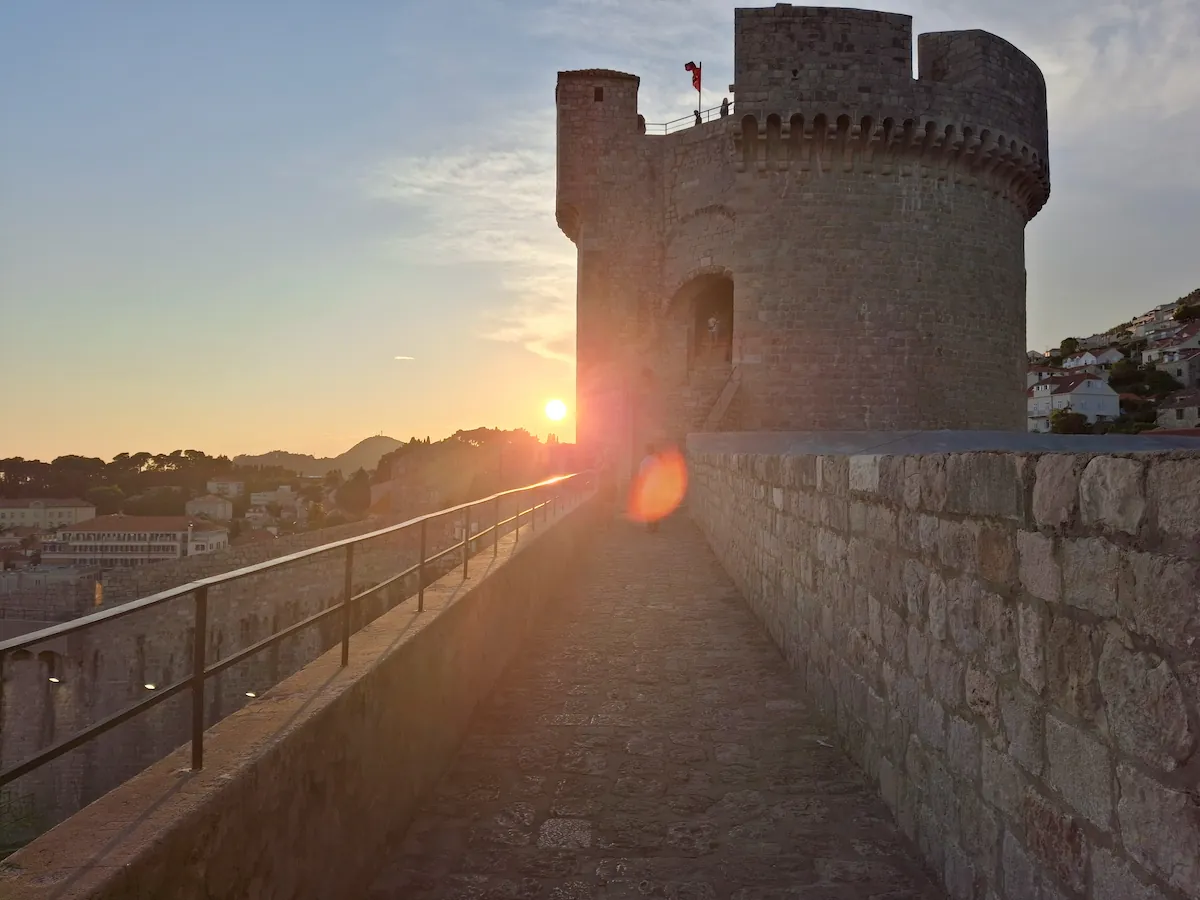 Harsh afternoon sun glare and lens flare when facing west near Minčeta Tower on Dubrovnik City Walls
