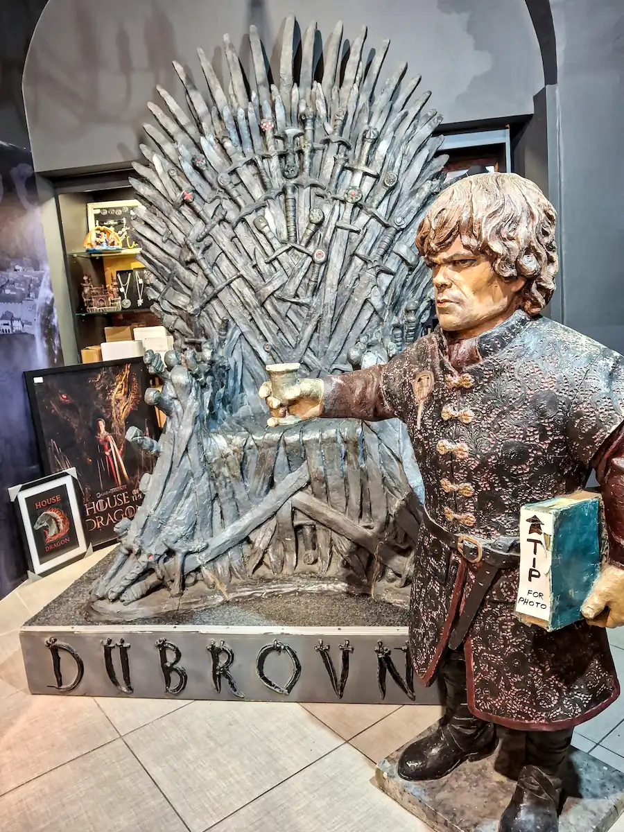 Iron Throne replica inside Old Town souvenir shop