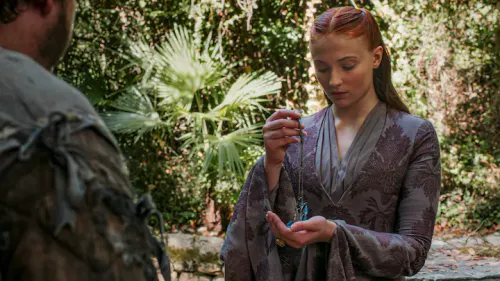 Ser Dontos Gifts Necklace to Sansa